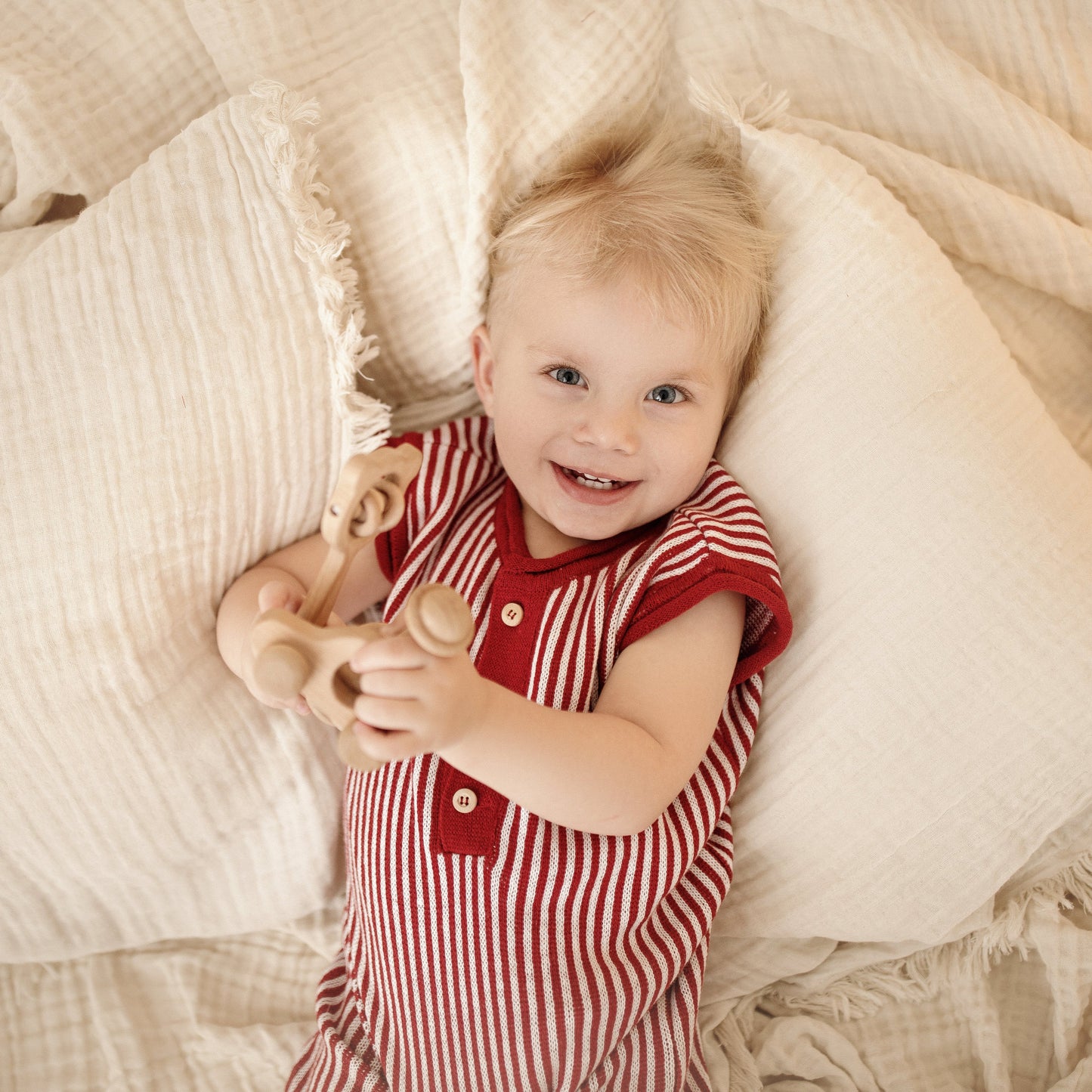 Macacão em Tricot Vermelho e Branco - Bebê e Infantil