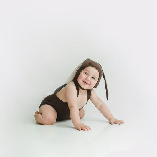 Shorts Suspensório Tricô Coelhinho Chocolate