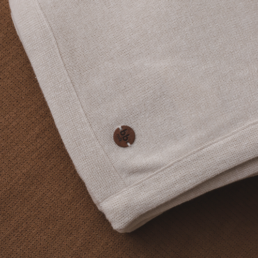 Manta Maternidade em Tricot - AREIA