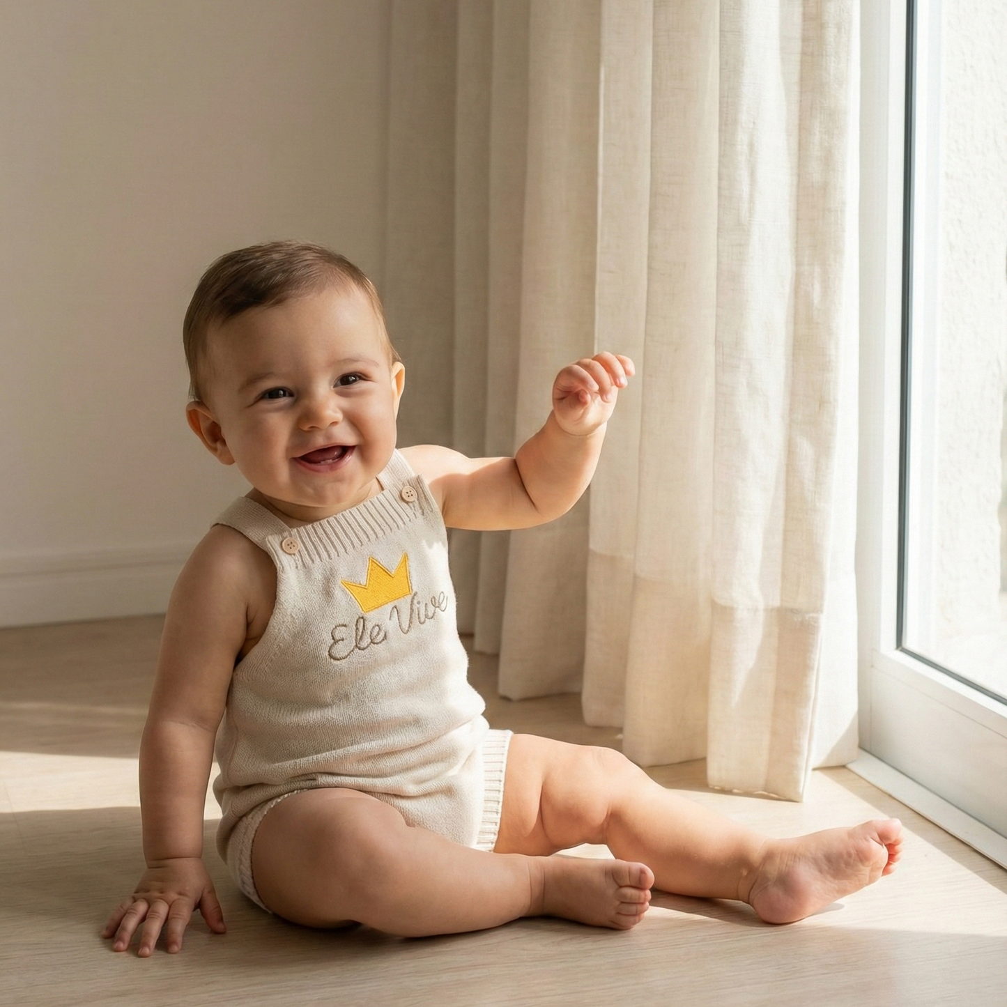 Romper Tricot Bordado Ele Vive - Areia