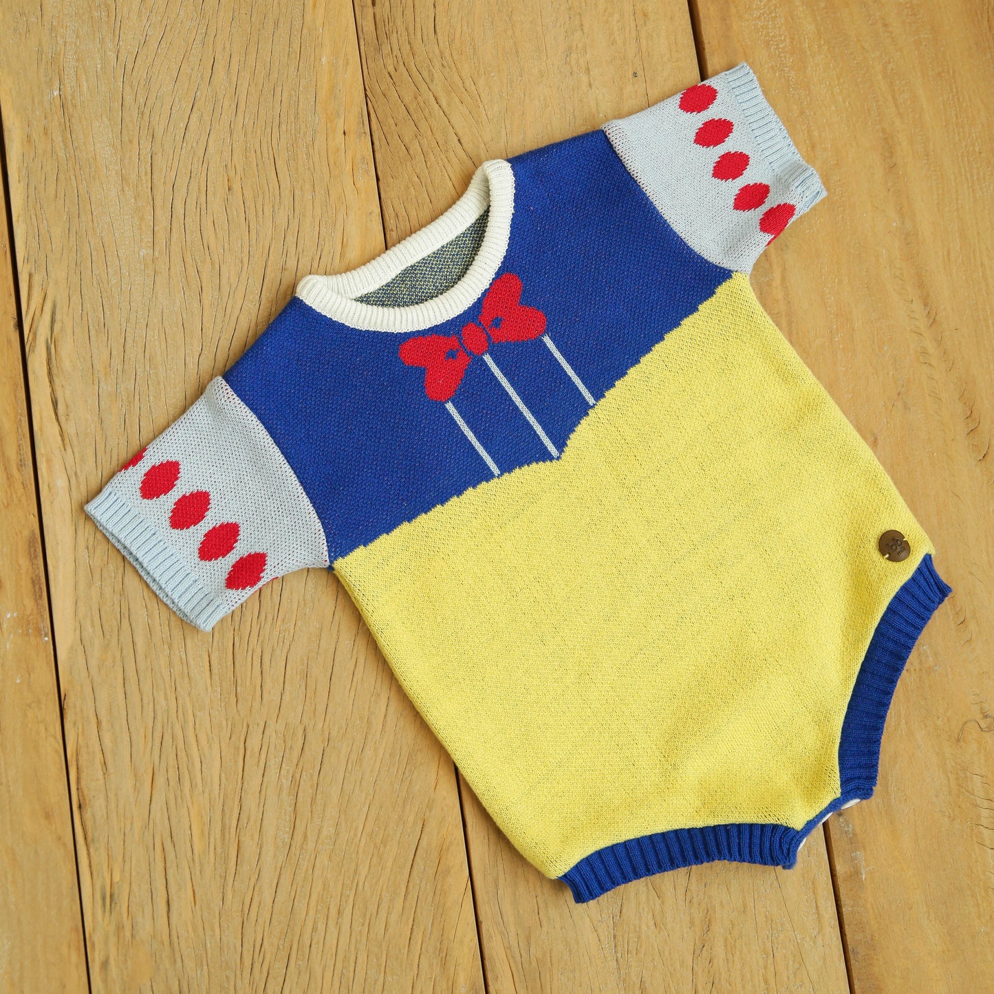 Romper Tricot Inspirado na Branca de Neve