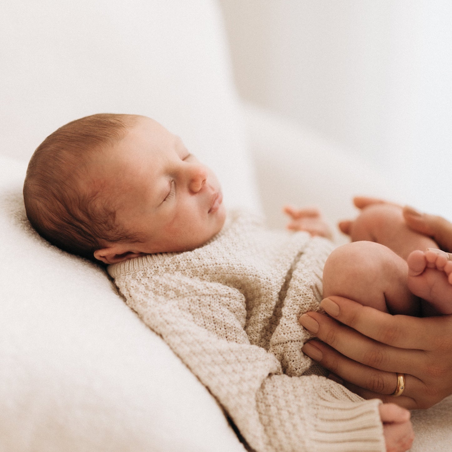 Suéter Tricot Areia Unissex - Bebê e Infantil 💛