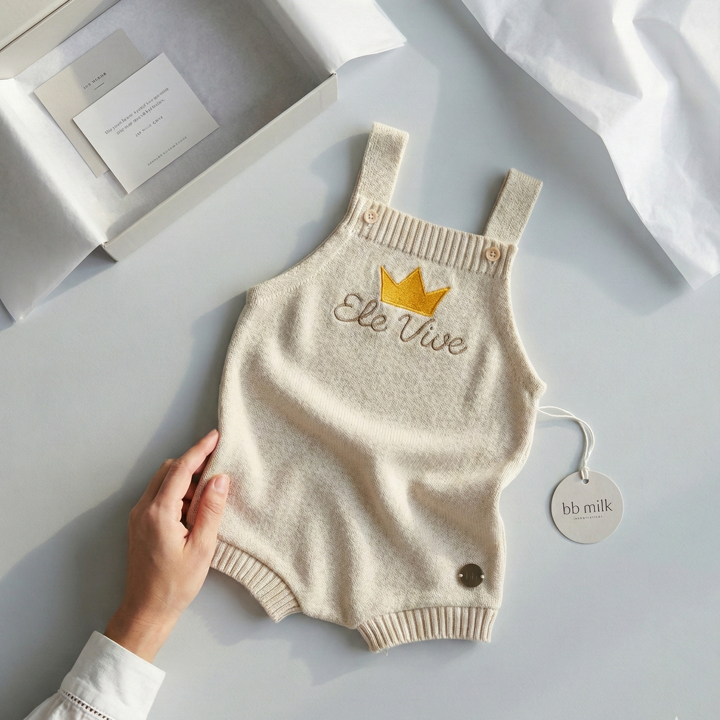 Romper Tricot Bordado Ele Vive - Areia